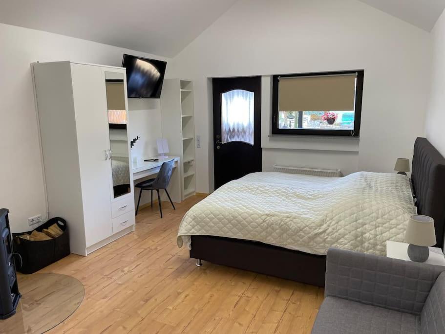 Appartement Zur Wied Oberlahr Ngoại thất bức ảnh